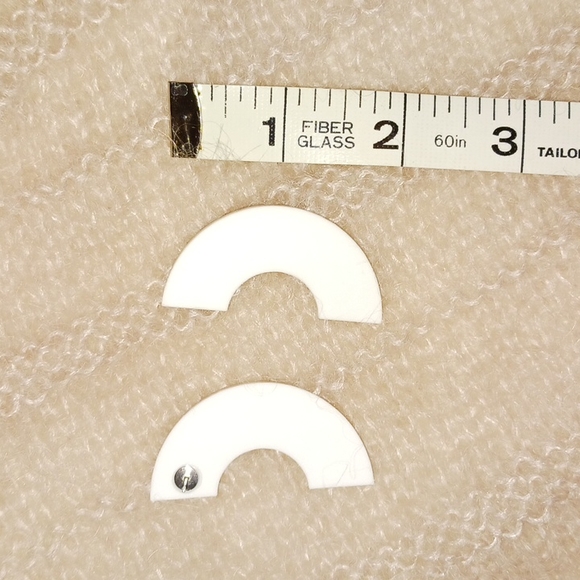 Acrylic earrings - Picture 2 of 3